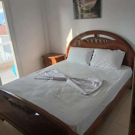 Apartman Maria De Luxe Hriszí Amudiá